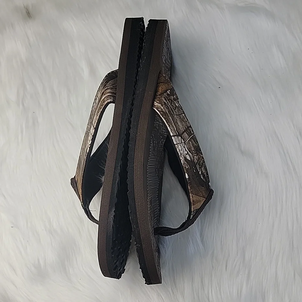 REALTREE Men's Brown Forest Camo Print Foam Casual Summer Flip Flop Thong Sandal